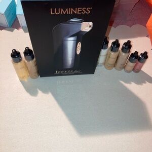 Luminess Breeze Duo
Portable 2 in 1 handheld airbrush system